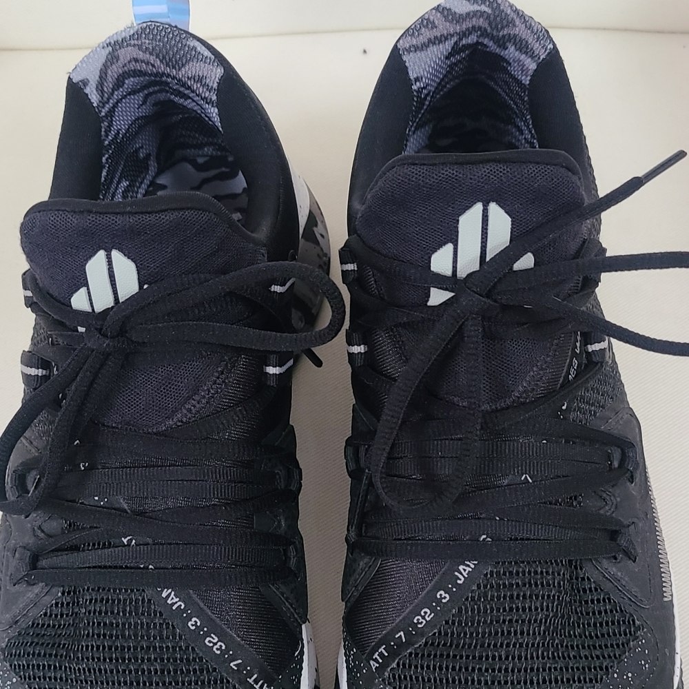 JJ Watt 3 Valor  Reebok Trainers